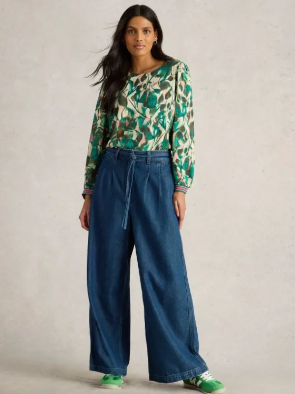 Angie Top  in GREEN PRINT<White Stuff Hot
