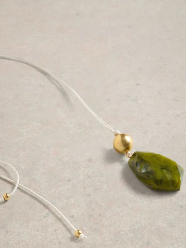 Fern Pendant Necklace in BRIGHT GREEN<White Stuff Hot