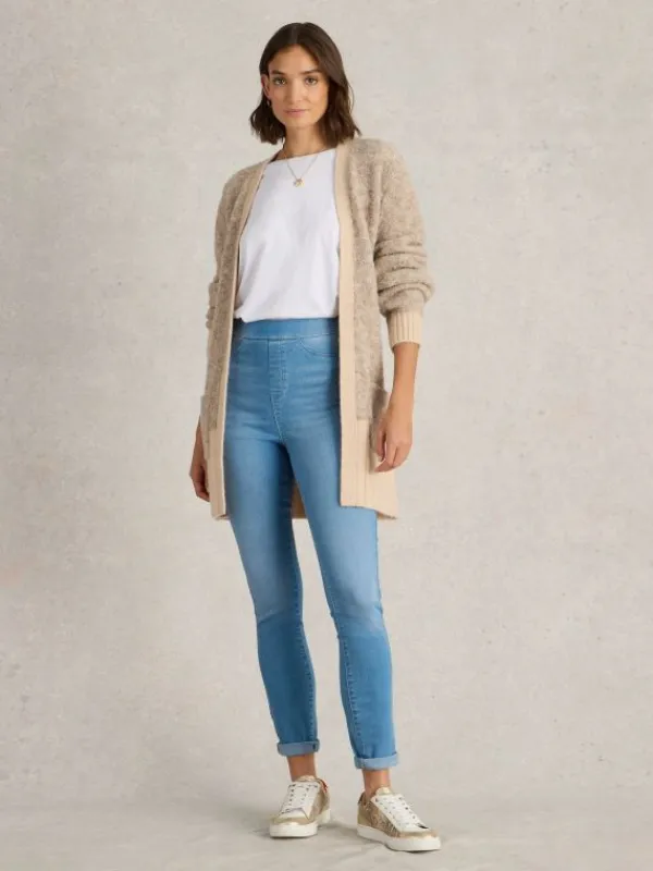 Janey Jegging in LIGHT DENIM<White Stuff Hot