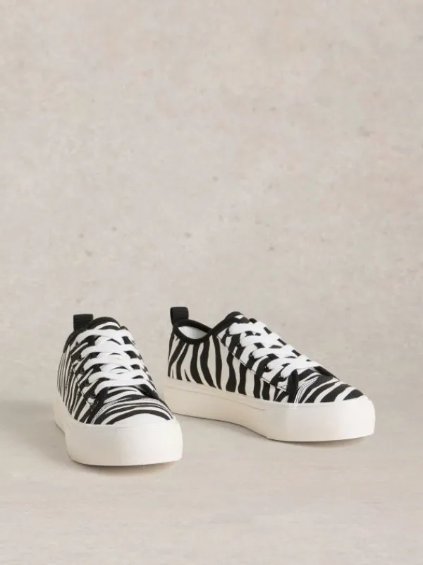 Pippa Canvas Flatform Trainer in BLACK PRINT<White Stuff Fashion