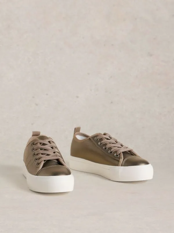 Pippa Flatform Trainer in PEWTER METALLIC<White Stuff Outlet