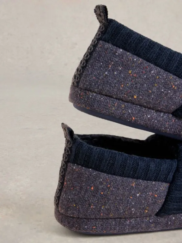 Ray Closed Back Slippers in NAVY MULTI<White Stuff Hot