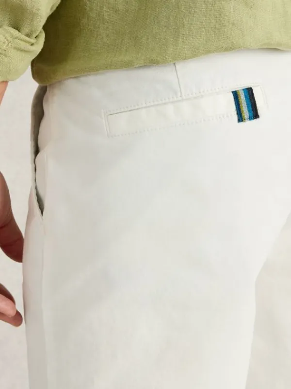 Sutton Organic Chino Short in BRILLIANT WHITE<White Stuff Fashion