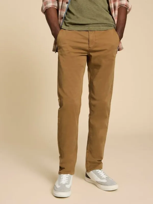 Sutton Organic Chino Trouser in MID BROWN<White Stuff Fashion