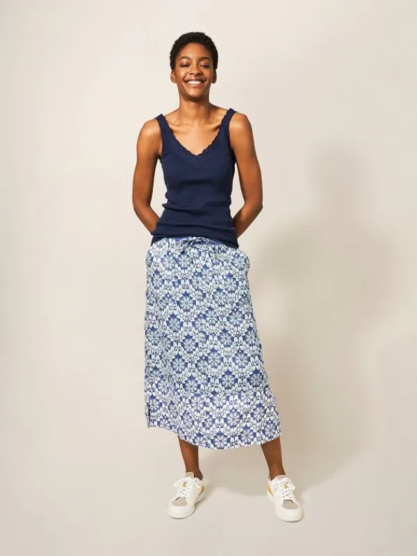 V NECK SEABREEZE VEST in FRENCH NAVY<White Stuff Discount