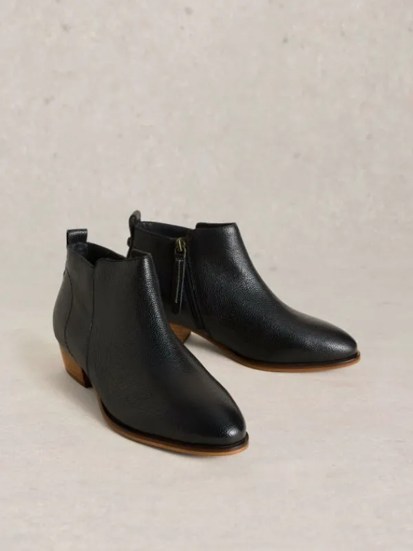 Willow Leather Ankle Boot in PURE BLACK<White Stuff Hot