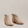 Willow Stud Ankle Boot in LIGHT GREY<White Stuff Fashion